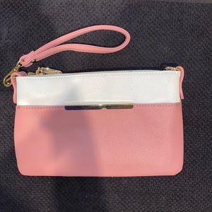 Cute Clutch!